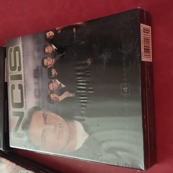 NCIS Navial Criminal Investigation Service DVD 1,2,and 4 season - Picture 5 of 5